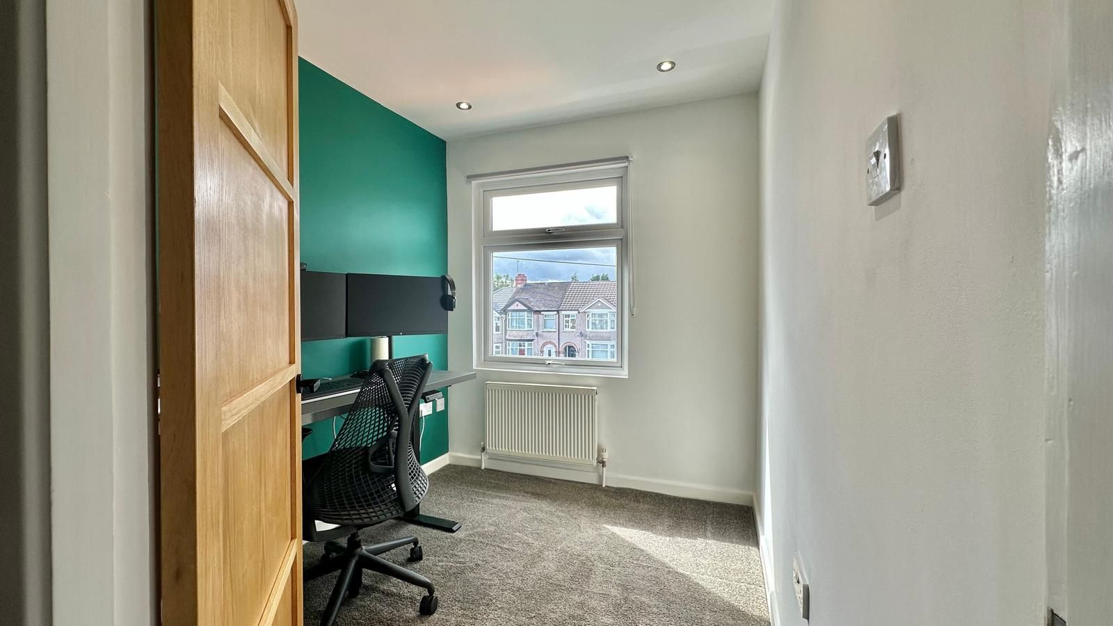 3 bedroom end terraced house Sold in Coventry - Photograph 19.