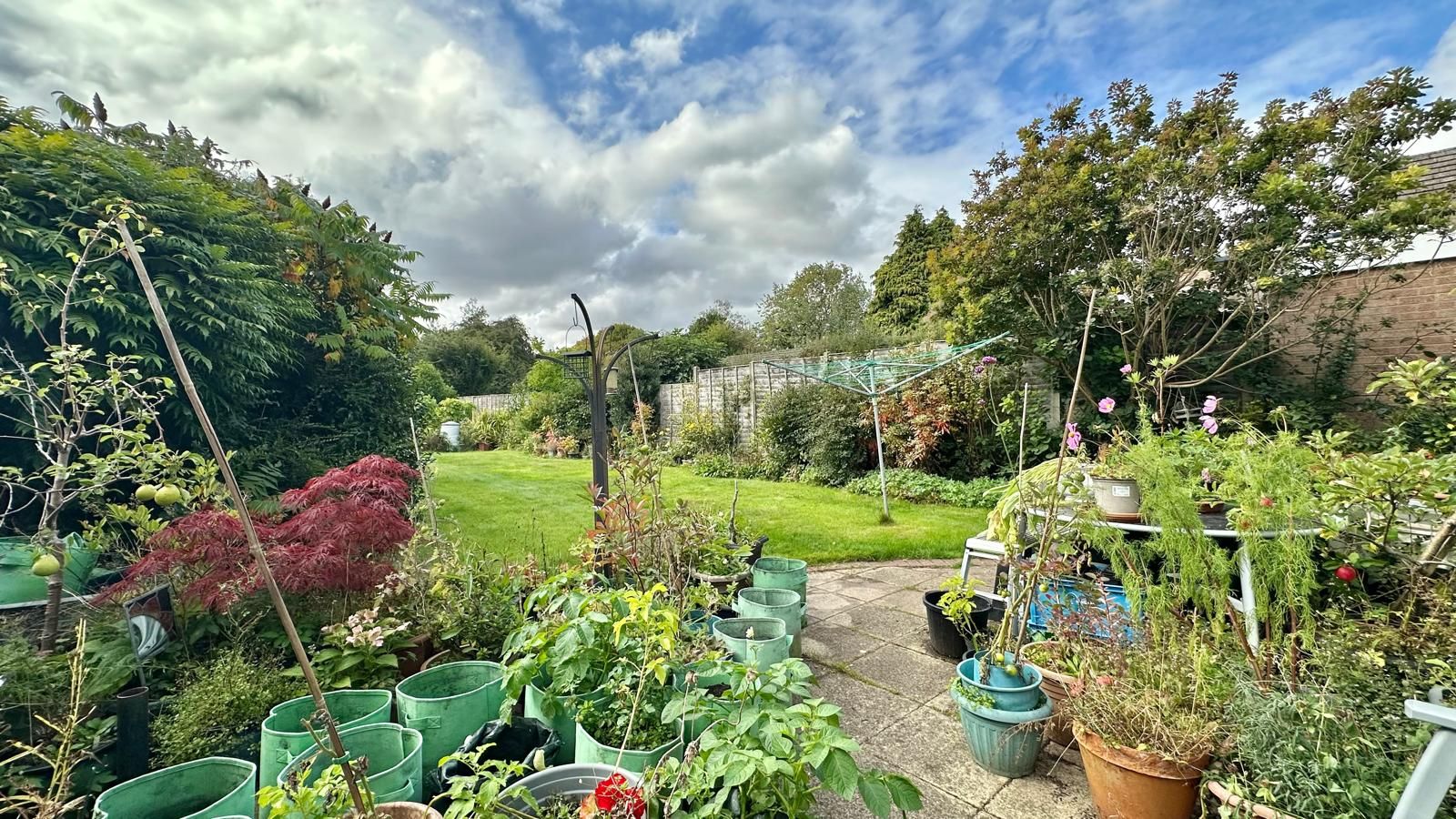 4 bedroom semi-detached house SSTC in Coventry - Photograph 26.