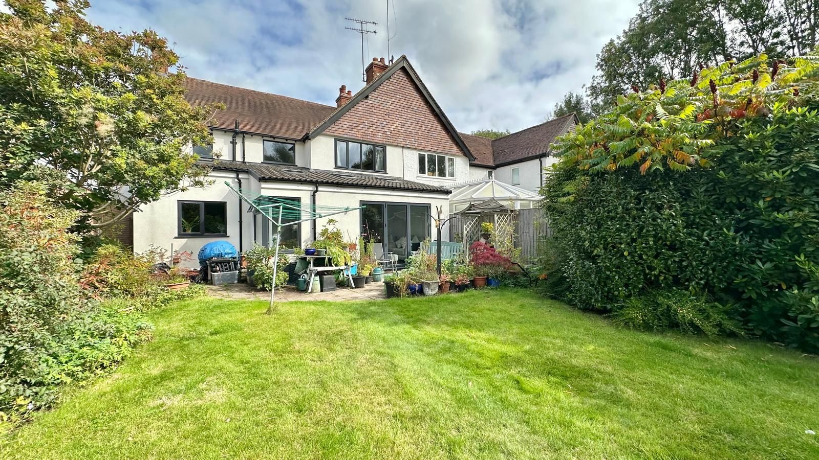 4 bedroom semi-detached house SSTC in Coventry - Photograph 30.