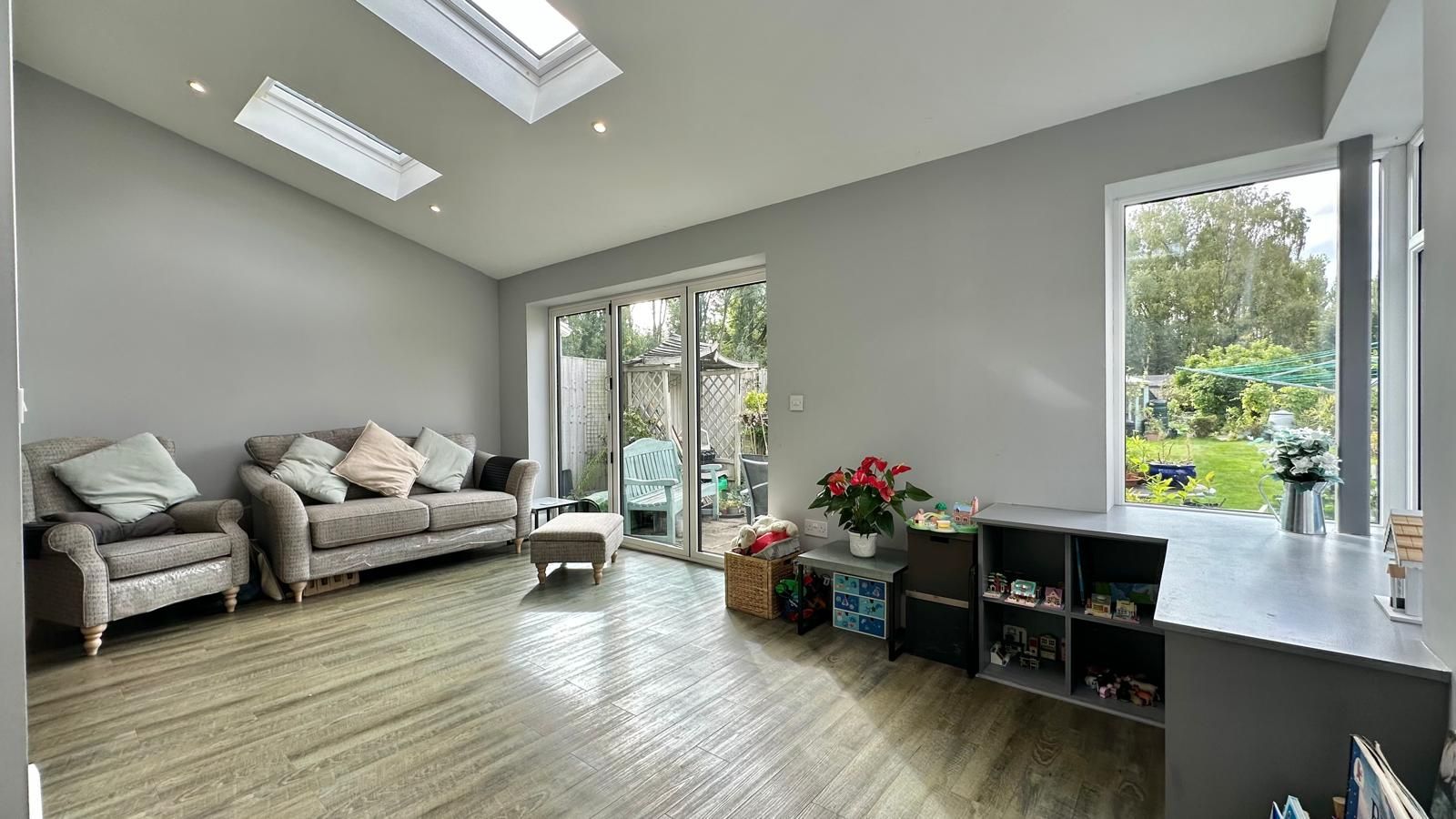 4 bedroom semi-detached house SSTC in Coventry - Photograph 9.