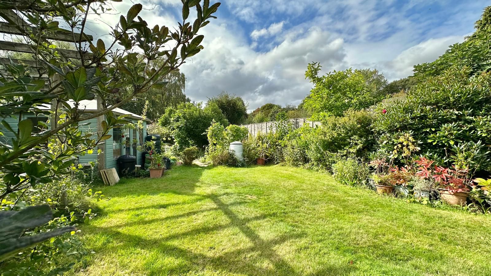 4 bedroom semi-detached house SSTC in Coventry - Photograph 27.