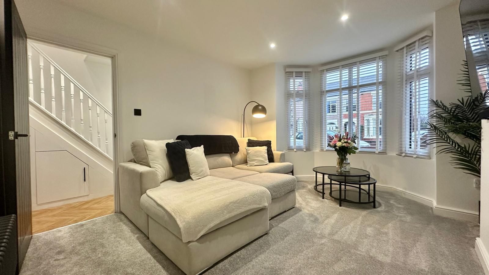 3 bedroom mid terraced house Sold in Coventry - Photograph 12.