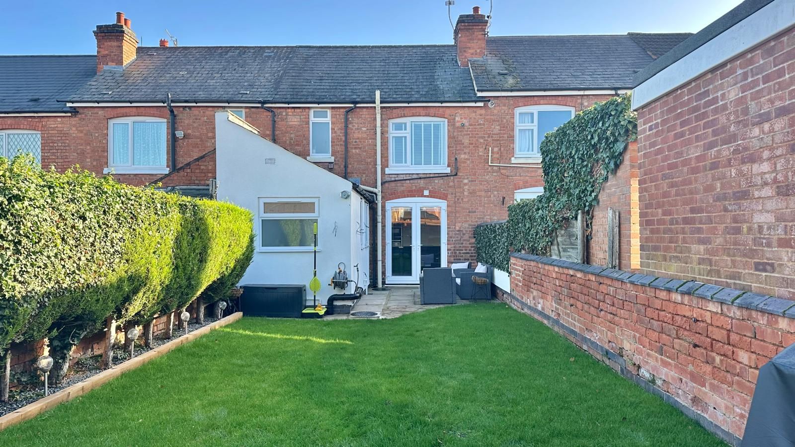 3 bedroom mid terraced house Sold in Coventry - Photograph 22.