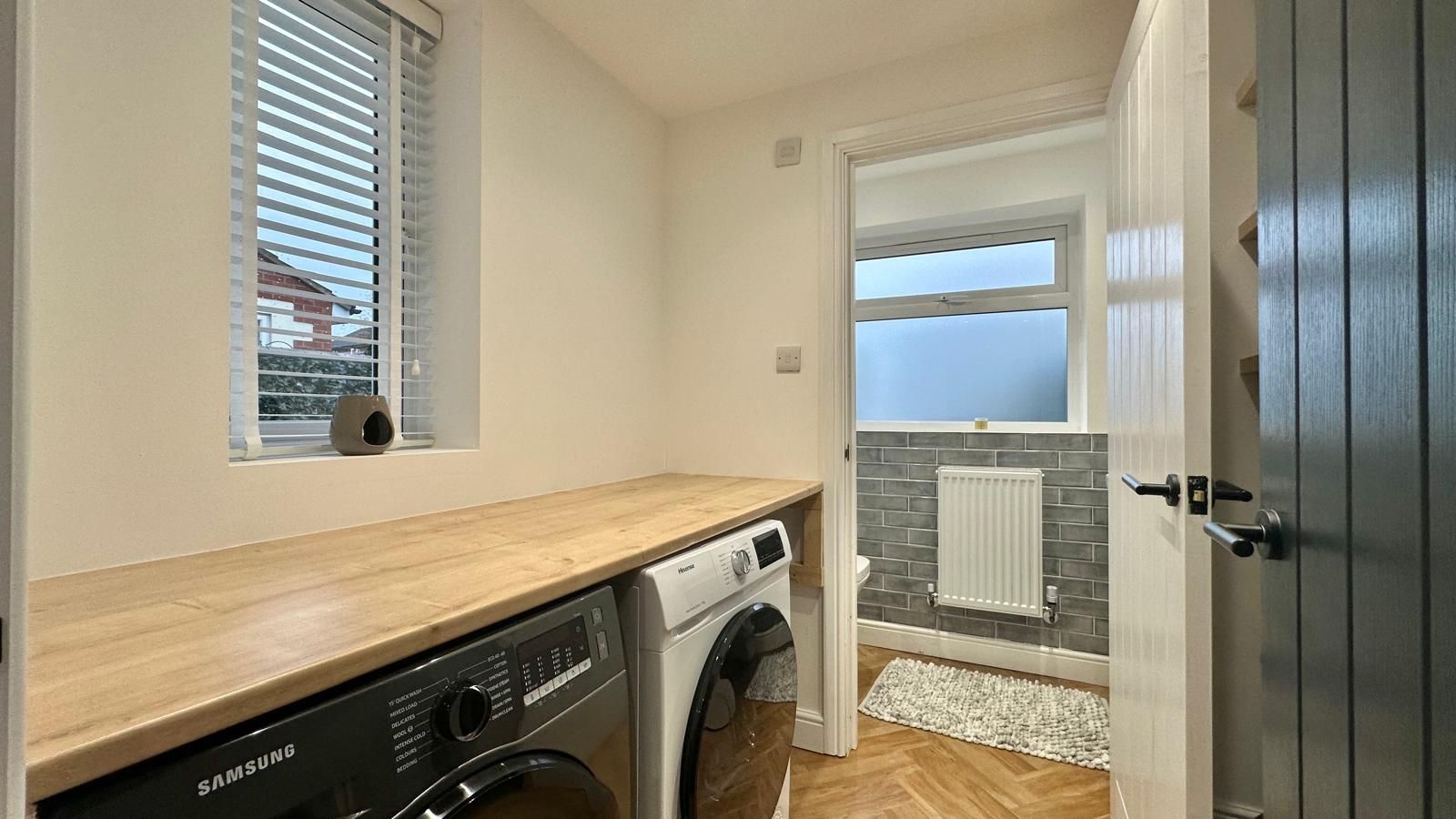 3 bedroom mid terraced house Sold in Coventry - Photograph 9.