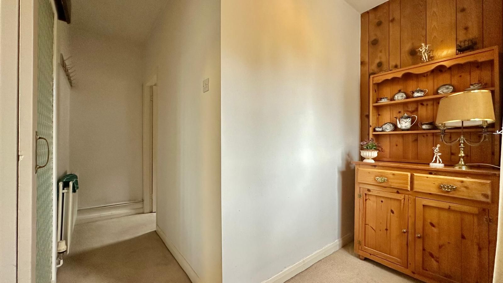 3 bedroom detached bungalow For Sale in Coventry - Photograph 18.