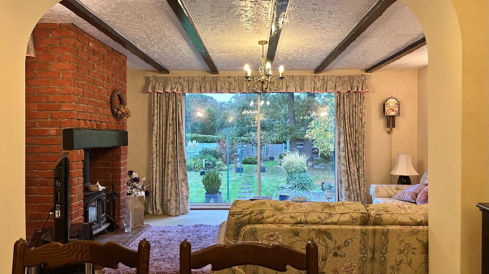 3 bedroom detached bungalow SSTC in Coventry - Photograph 6.