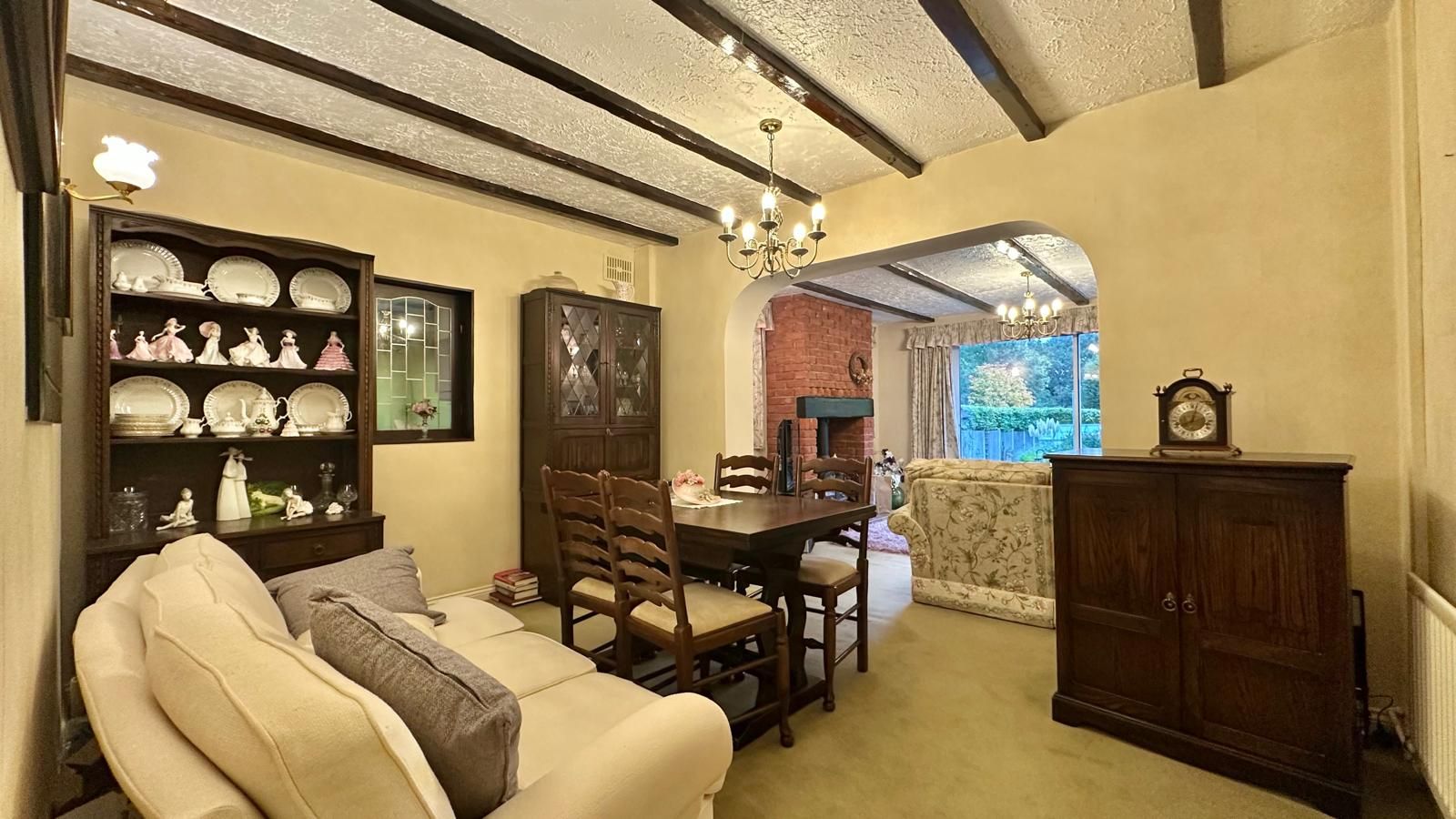 3 bedroom detached bungalow SSTC in Coventry - Photograph 3.