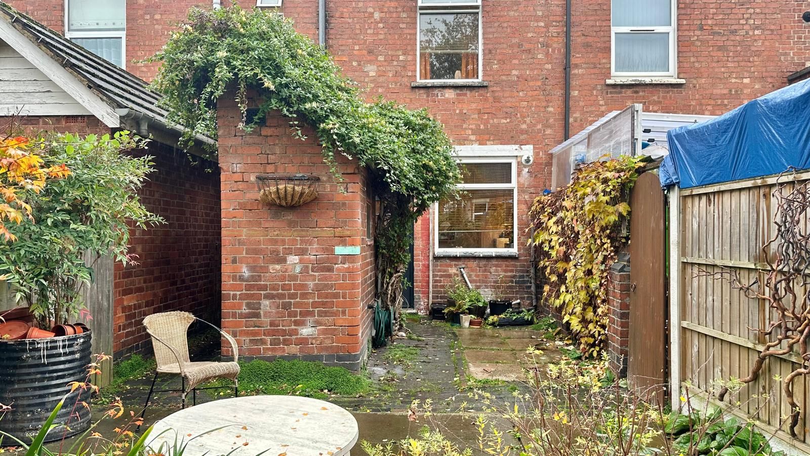 2 bedroom mid terraced house SSTC in Coventry - Photograph 14.