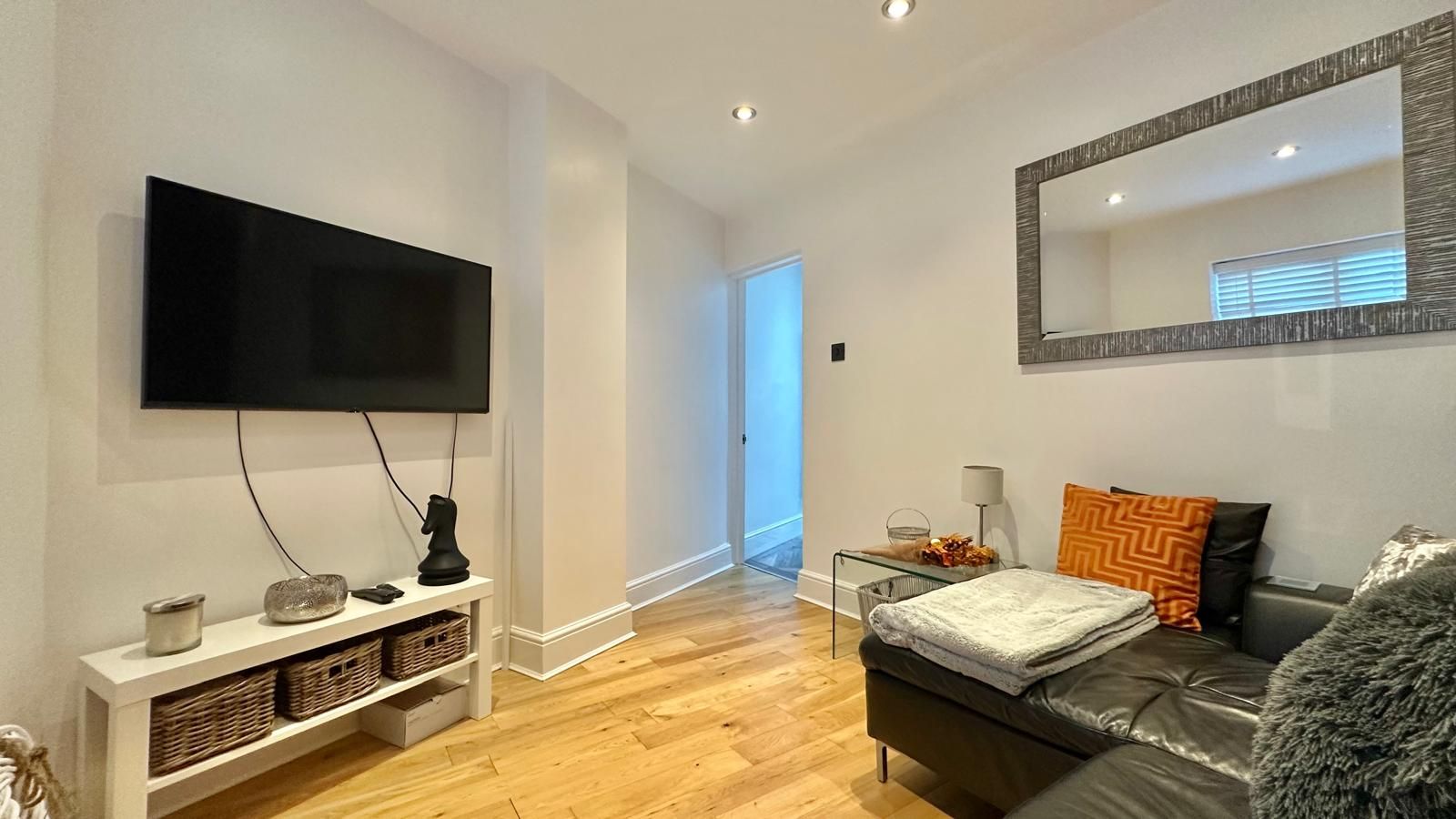 4 bedroom semi-detached house SSTC in Coventry - Study.