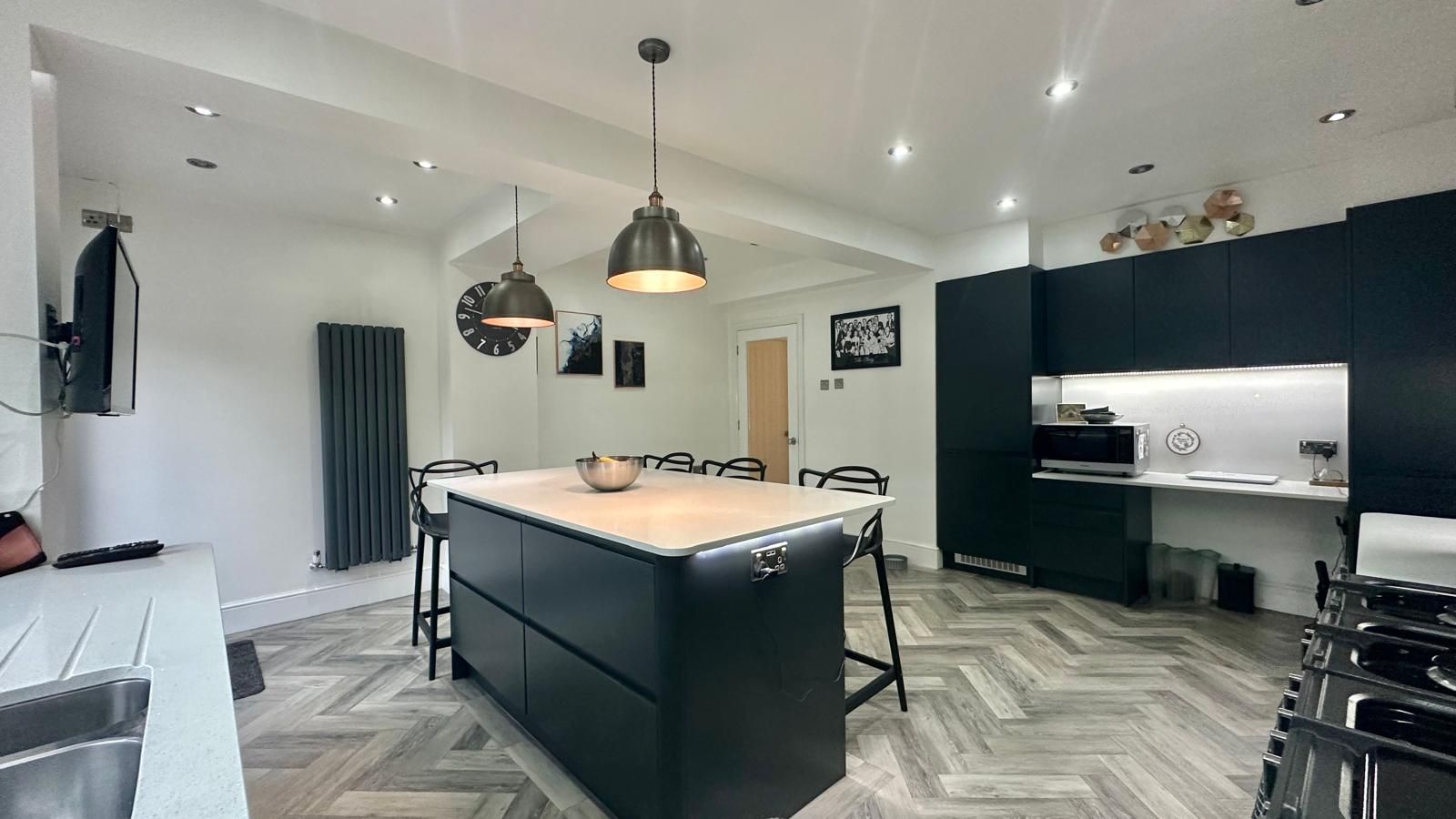 4 bedroom semi-detached house SSTC in Coventry - Kitchen.