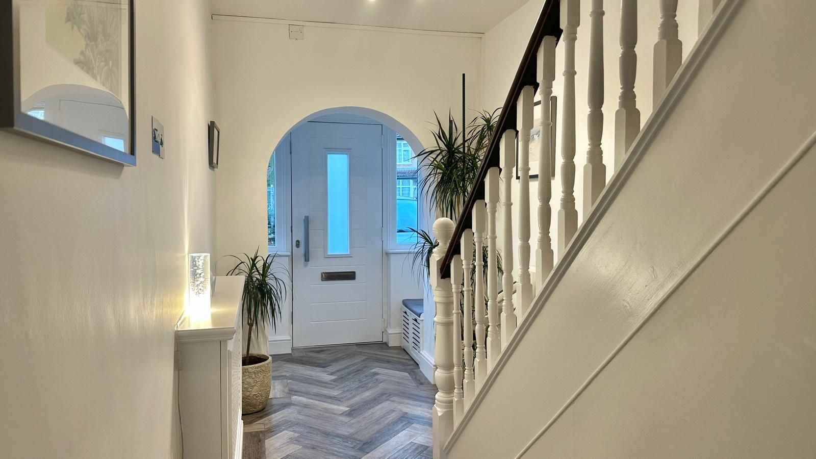 4 bedroom semi-detached house SSTC in Coventry - Hallway.