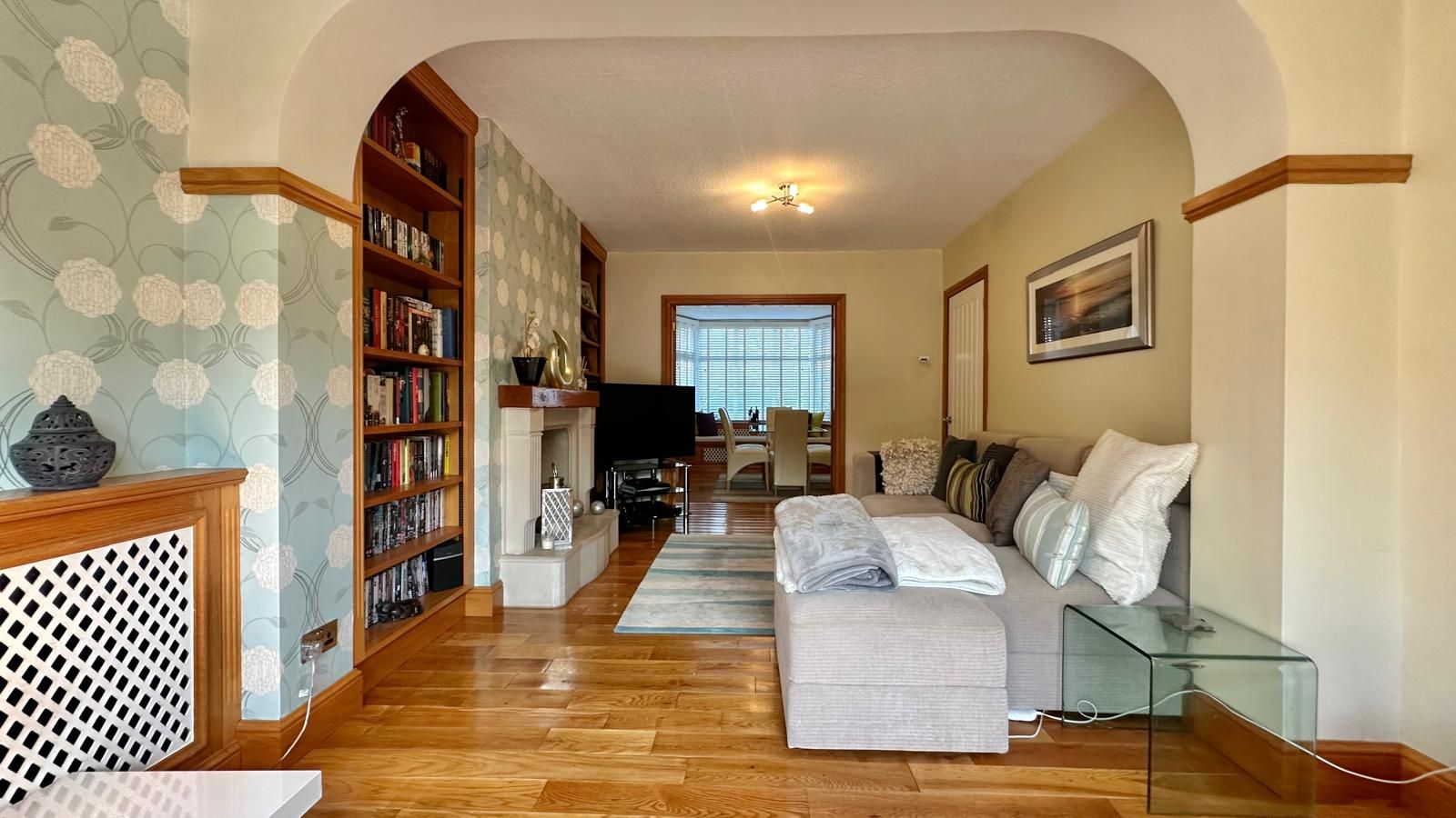 4 bedroom semi-detached house SSTC in Coventry - Lounge.