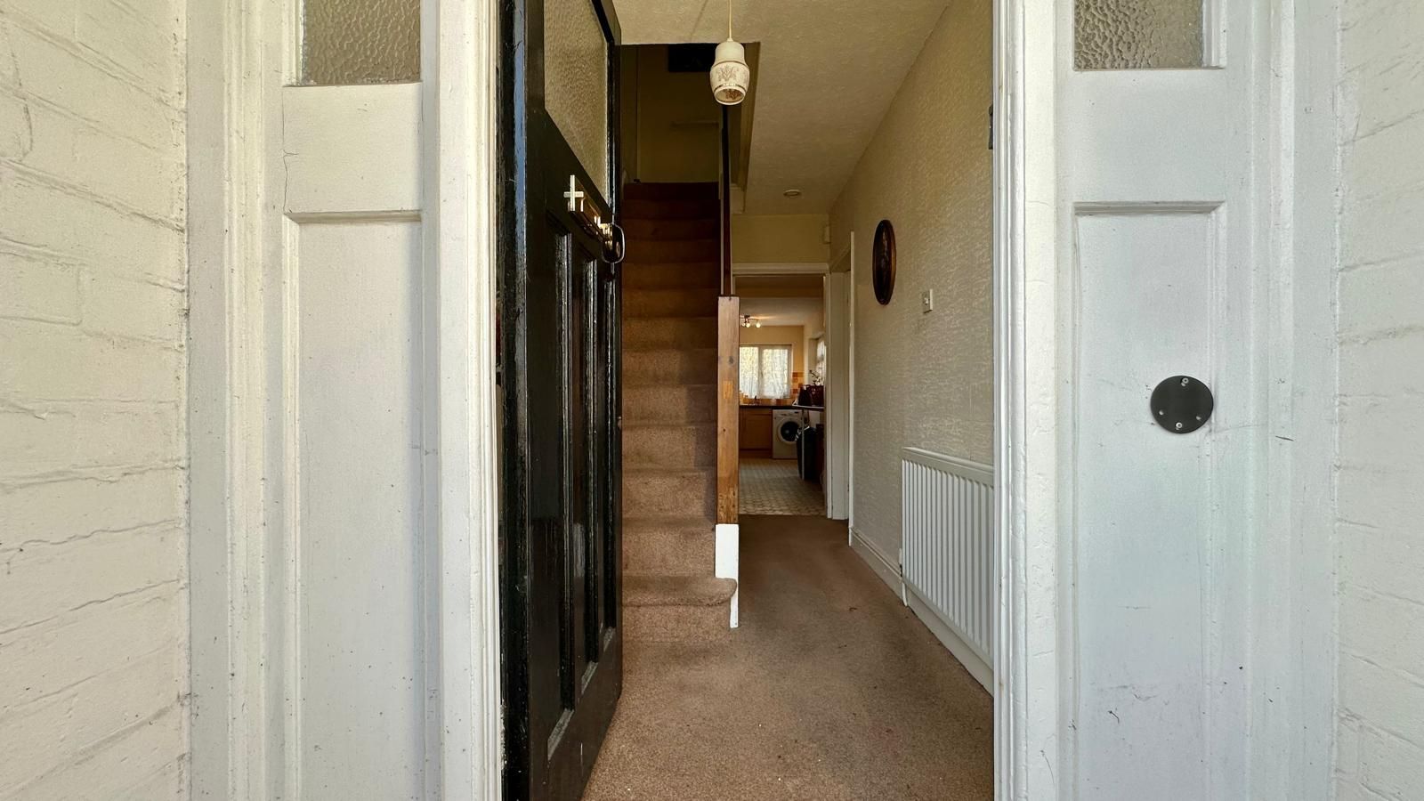 3 bedroom mid terraced house Sold in Coventry - Photograph 10.