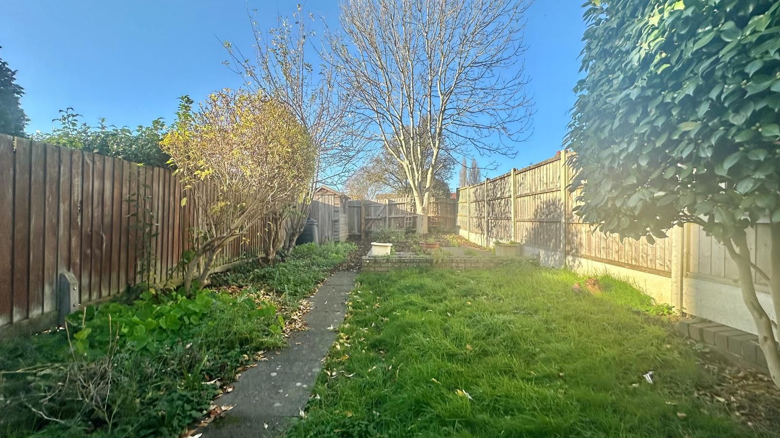 3 bedroom mid terraced house Sold in Coventry - Photograph 19.