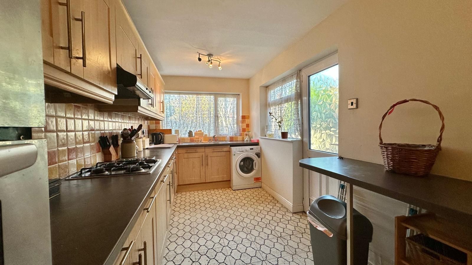 3 bedroom mid terraced house Sold in Coventry - Photograph 8.