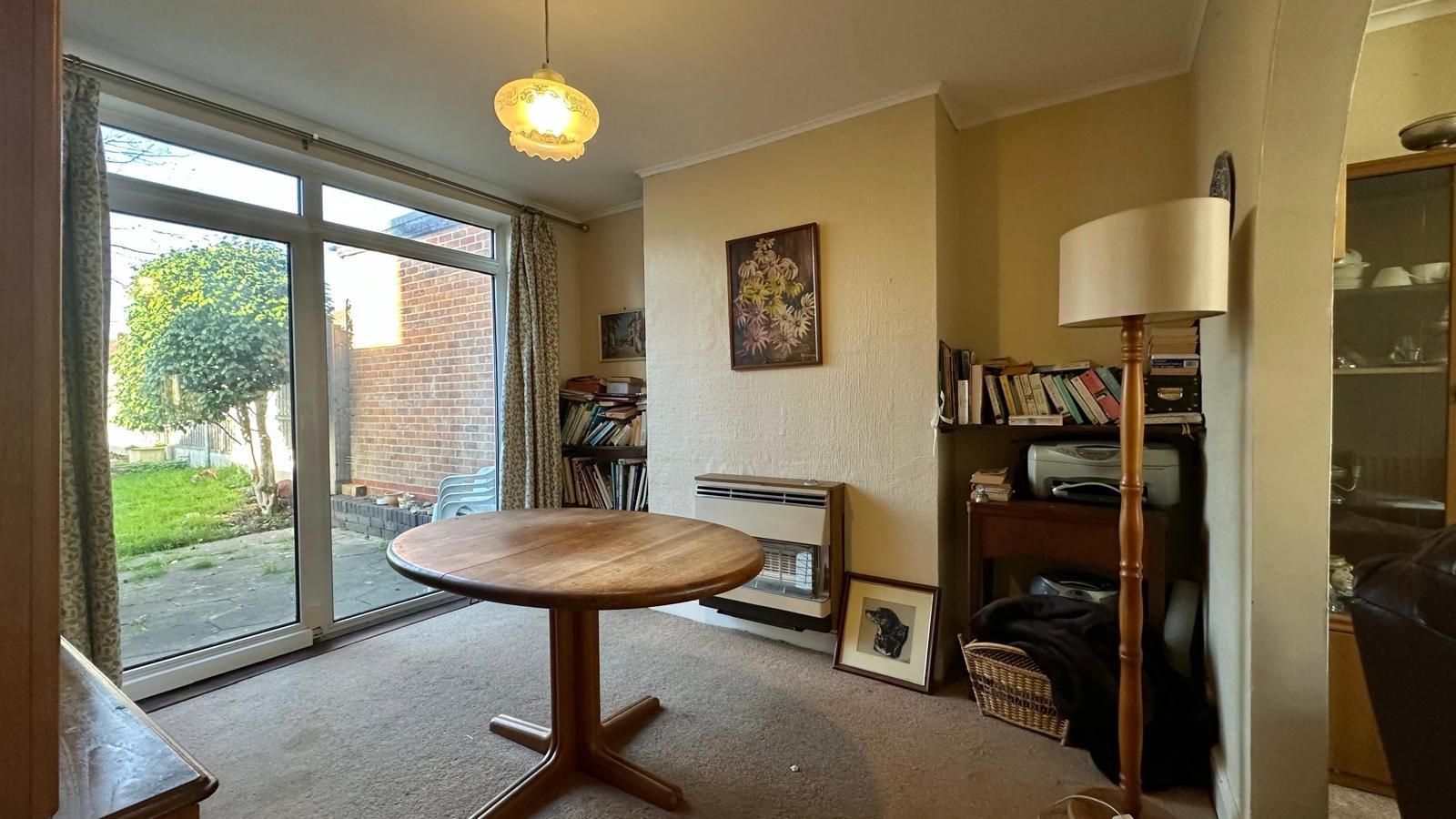 3 bedroom mid terraced house Sold in Coventry - Photograph 6.