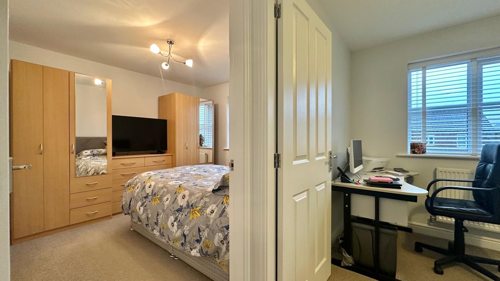 3 bedroom detached house SSTC in Coventry - Photograph 15.