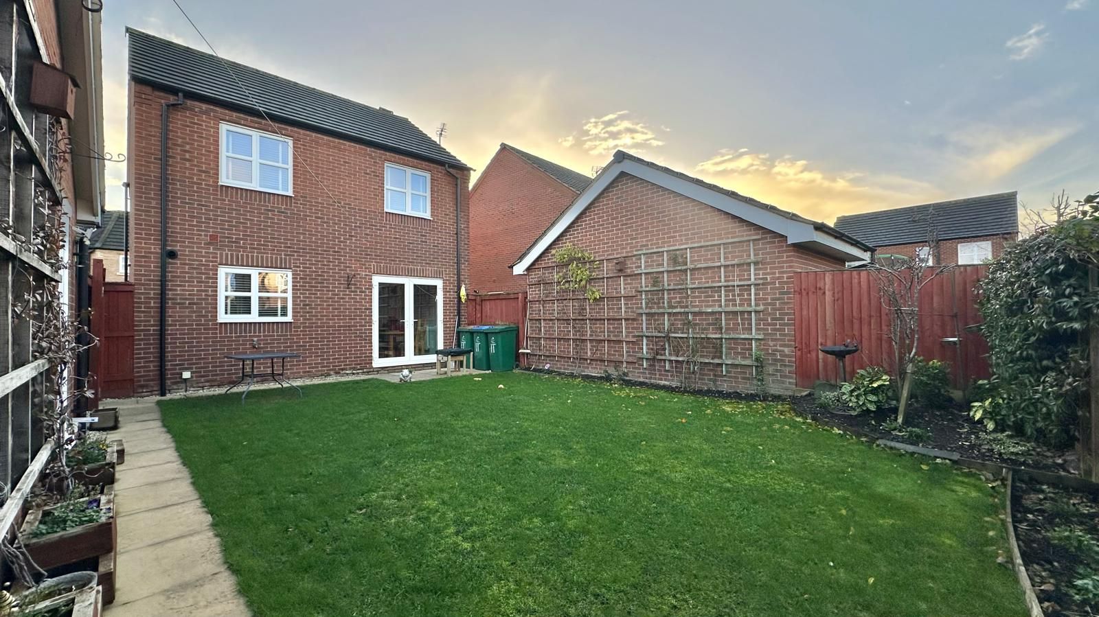 3 bedroom detached house SSTC in Coventry - Photograph 20.