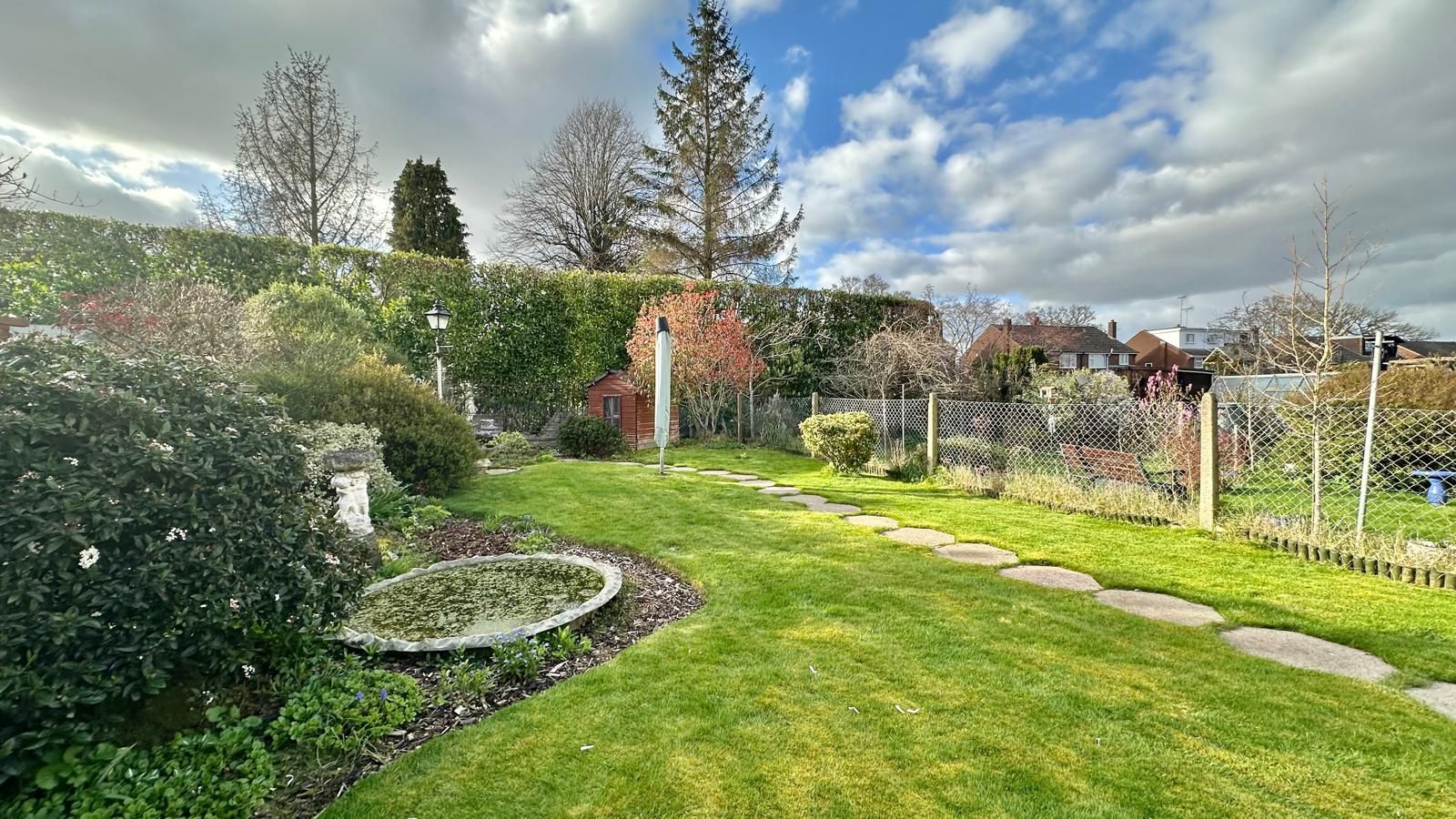 3 bedroom semi-detached house For Sale in Coventry - Photograph 24.