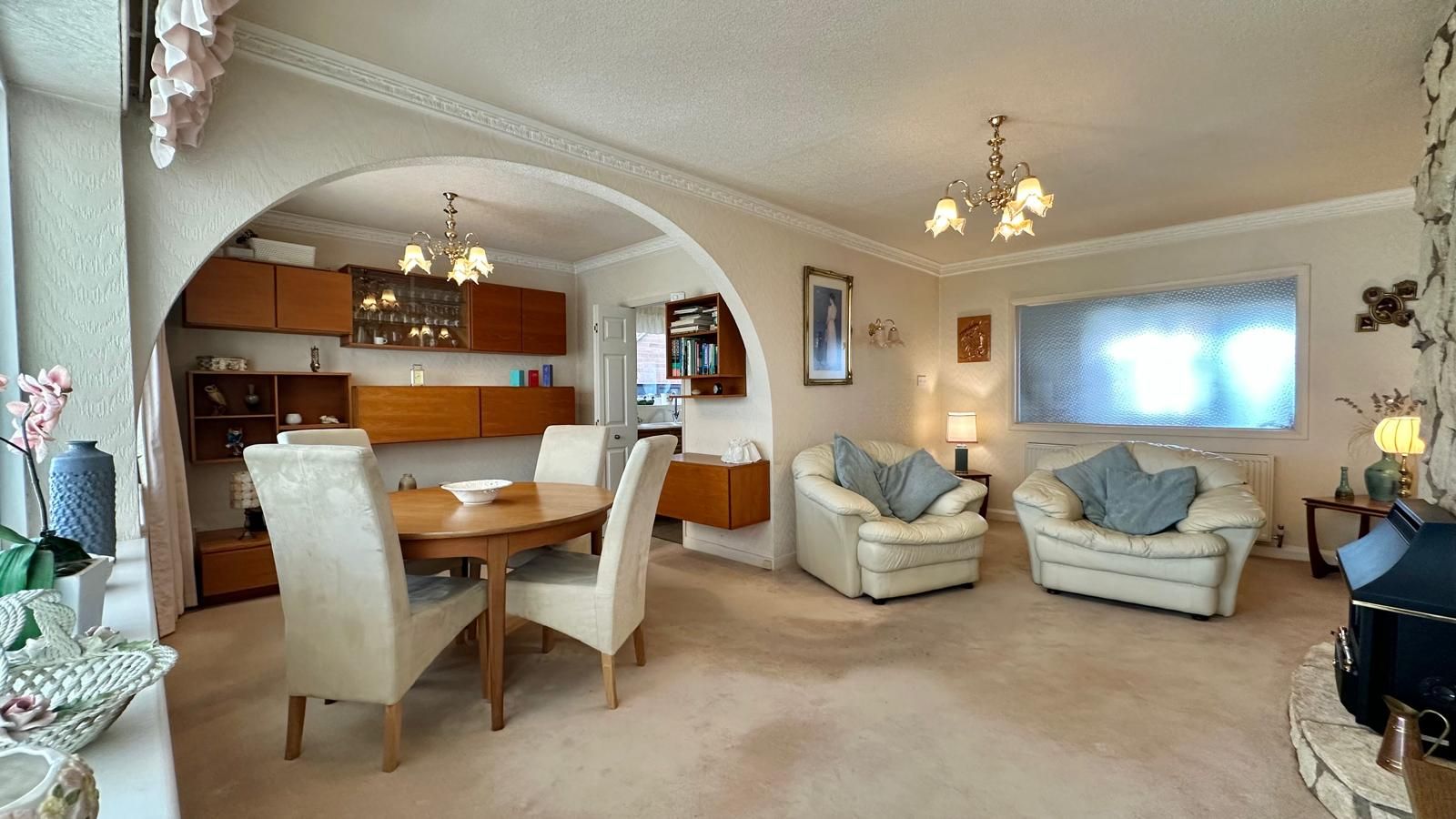 3 bedroom semi-detached house For Sale in Coventry - Photograph 4.