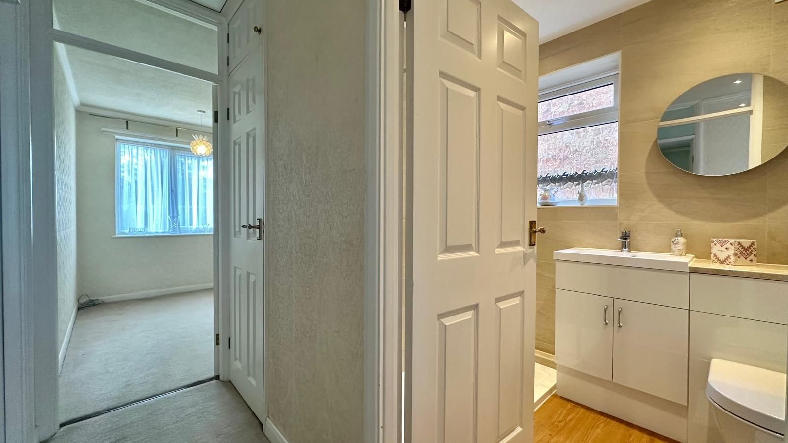 3 bedroom semi-detached house For Sale in Coventry - Photograph 22.