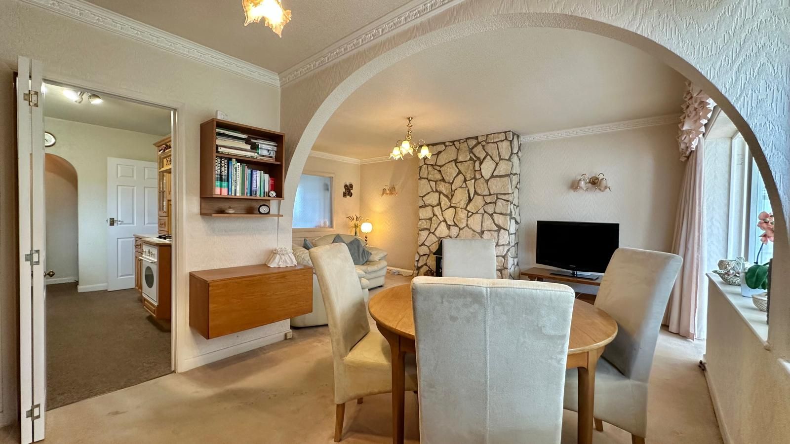 3 bedroom semi-detached house For Sale in Coventry - Photograph 6.
