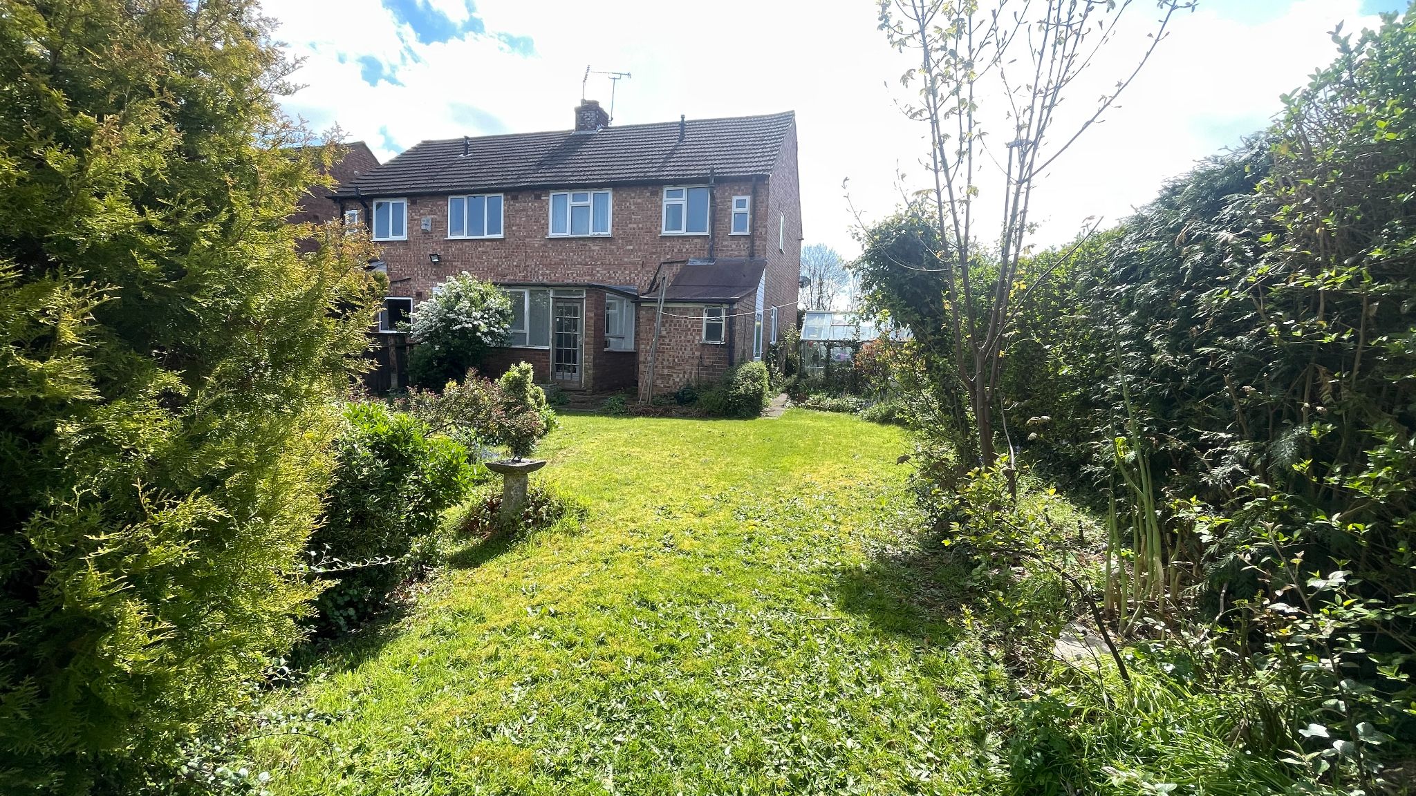 3 bedroom semi-detached house For Sale in Coventry - Photograph 25.