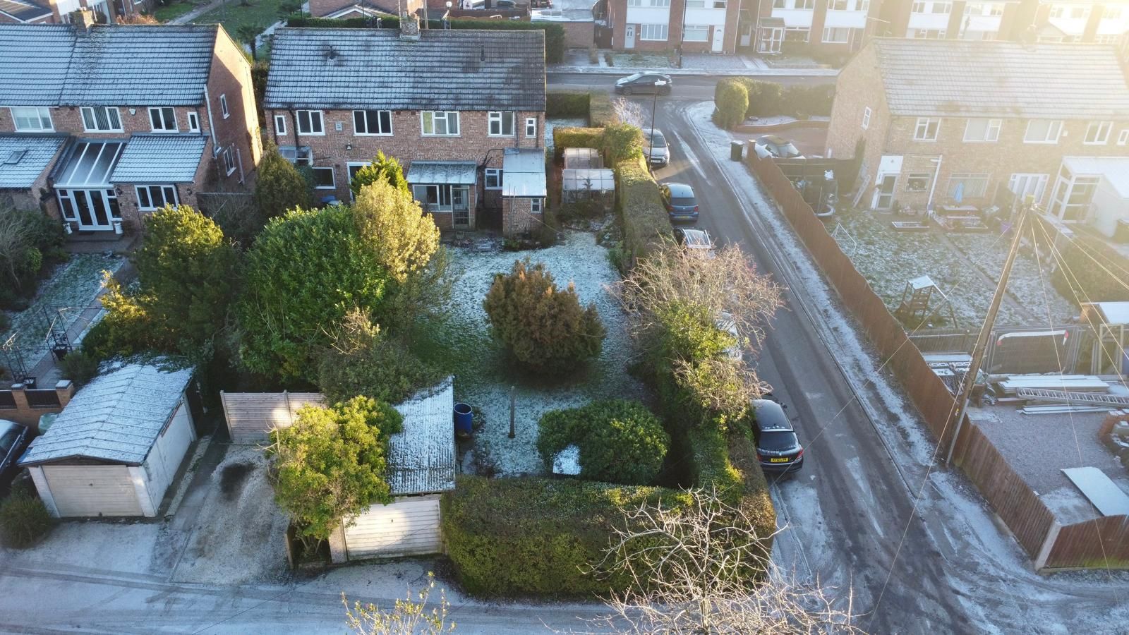 3 bedroom semi-detached house For Sale in Coventry - Photograph 2.