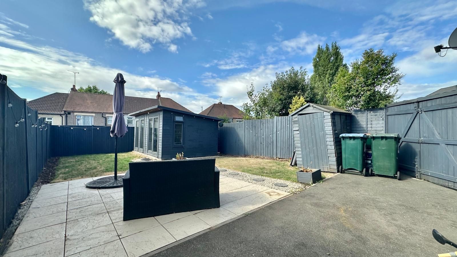 3 bedroom semi-detached house For Sale in Coventry - Photograph 14.