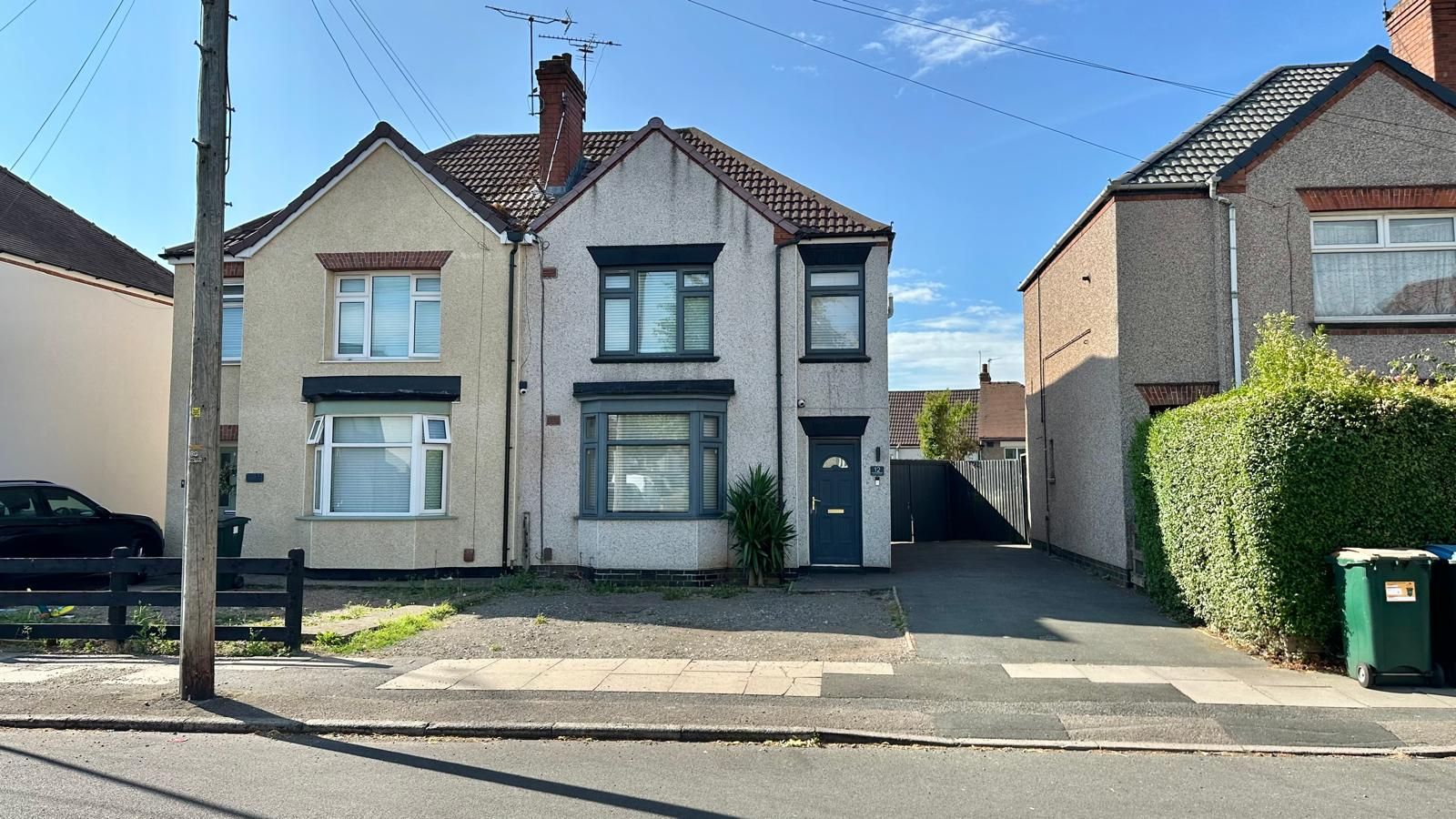 3 bedroom semi-detached house For Sale in Coventry - Photograph 1.