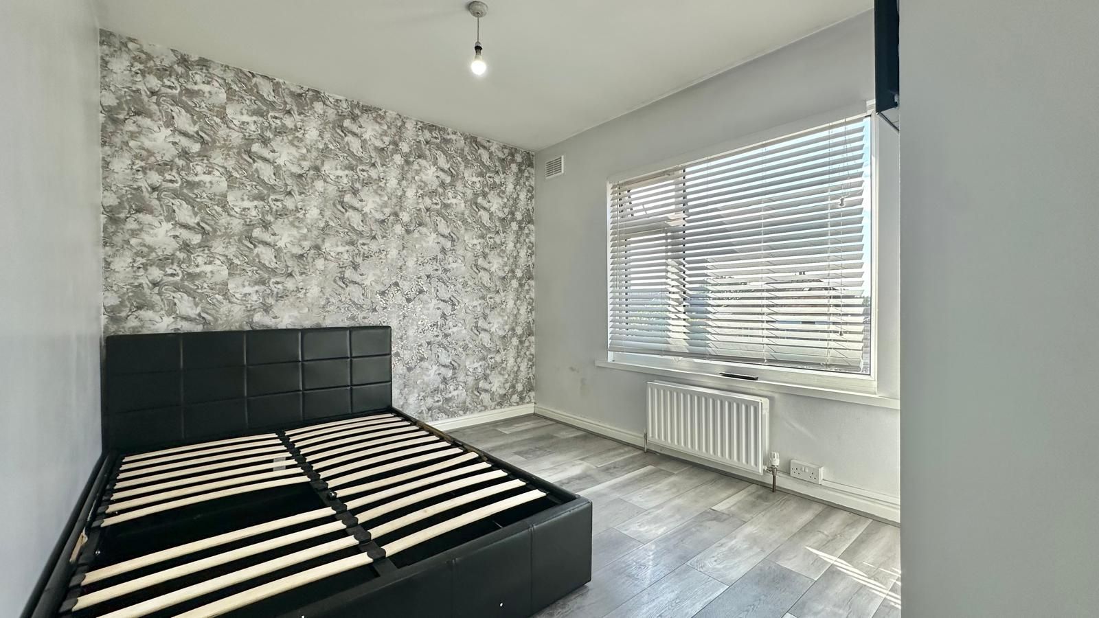 3 bedroom semi-detached house For Sale in Coventry - Photograph 9.