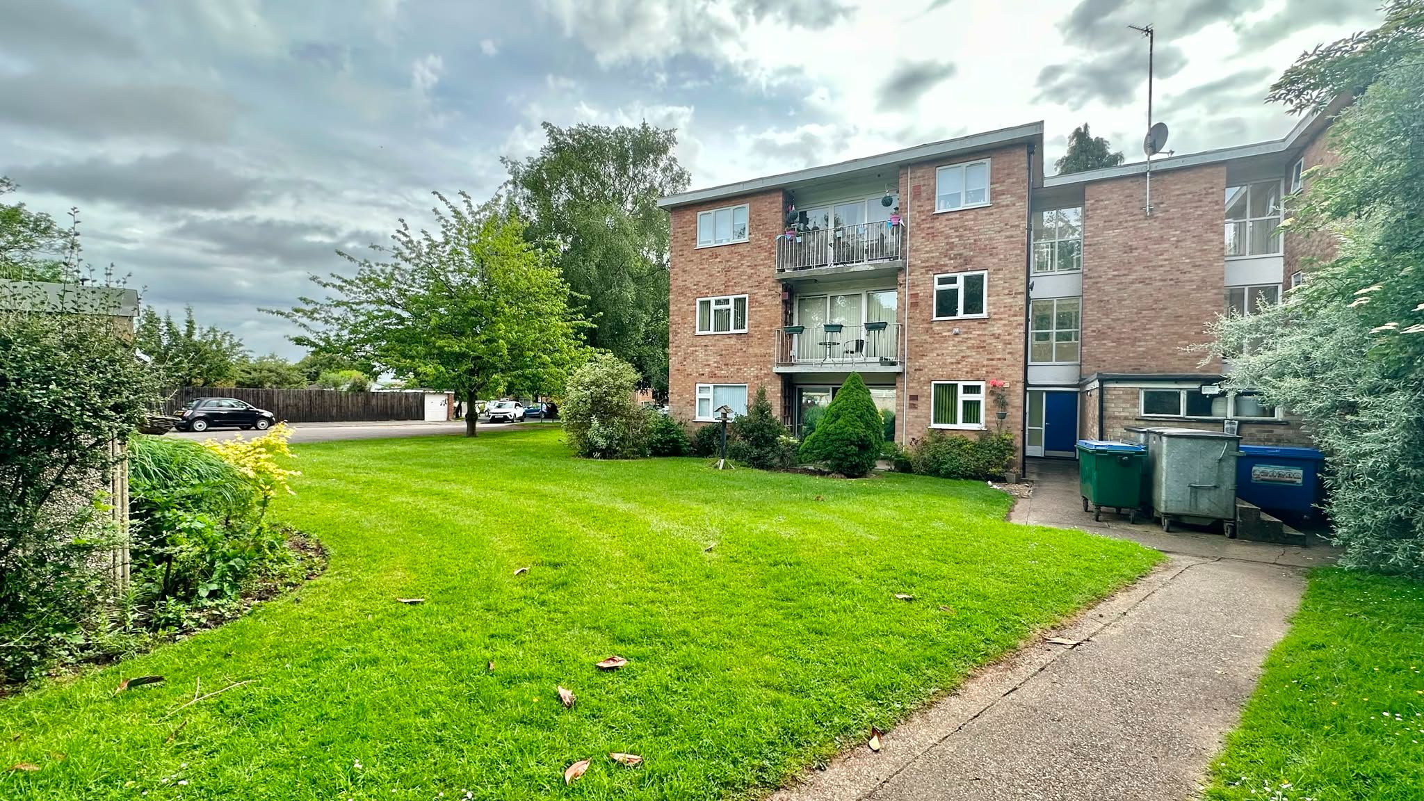2 bedroom apartment flat/apartment For Sale in Coventry - Photograph 16.