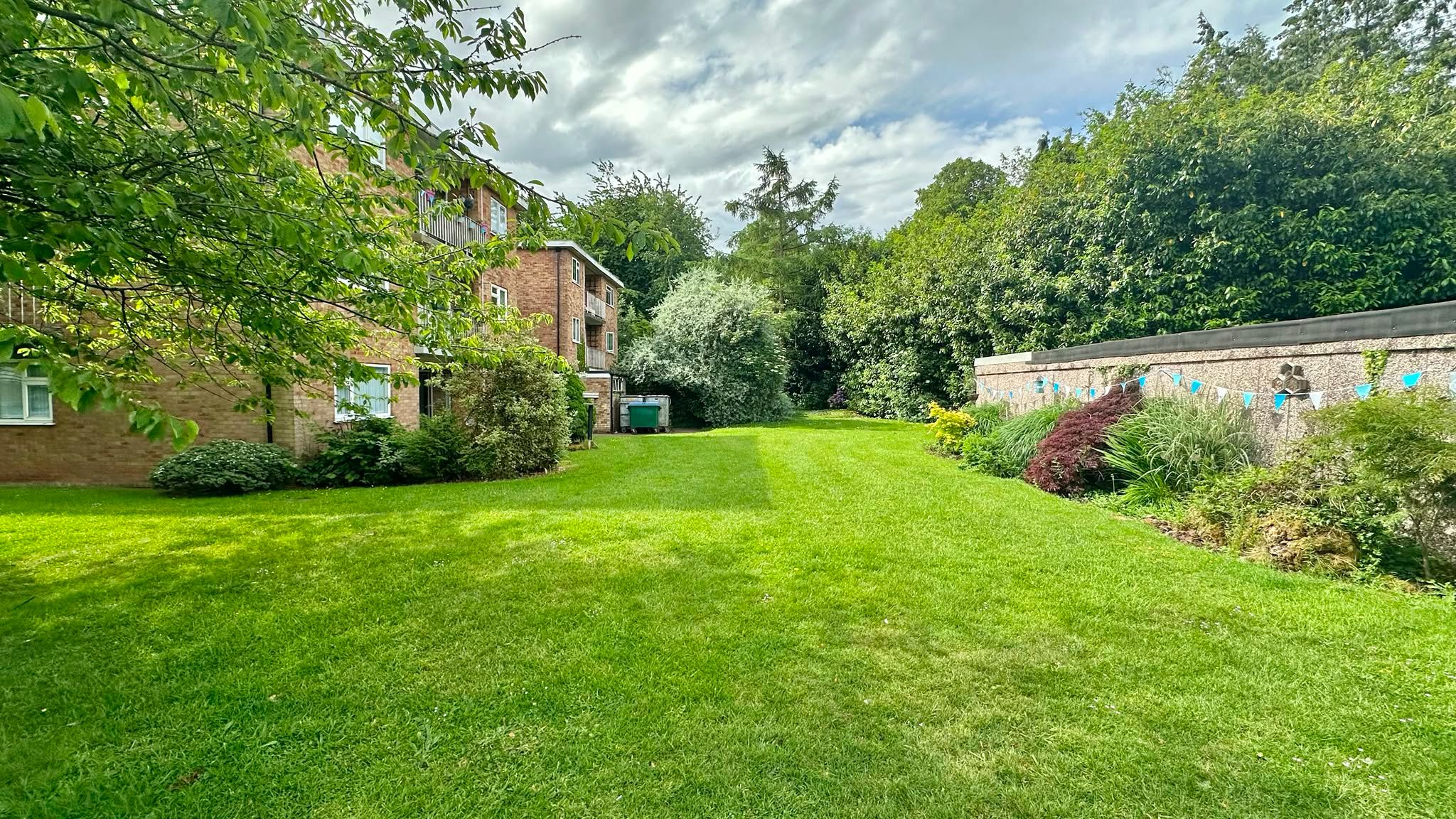 2 bedroom apartment flat/apartment For Sale in Coventry - Photograph 15.