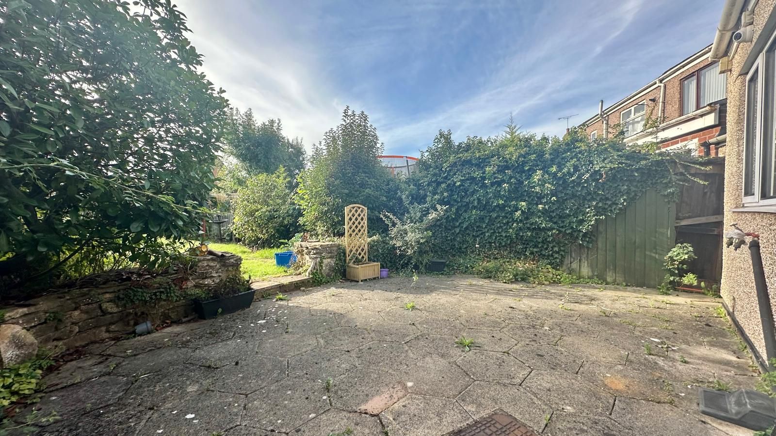 3 bedroom end terraced house For Sale in Coventry - Photograph 21.