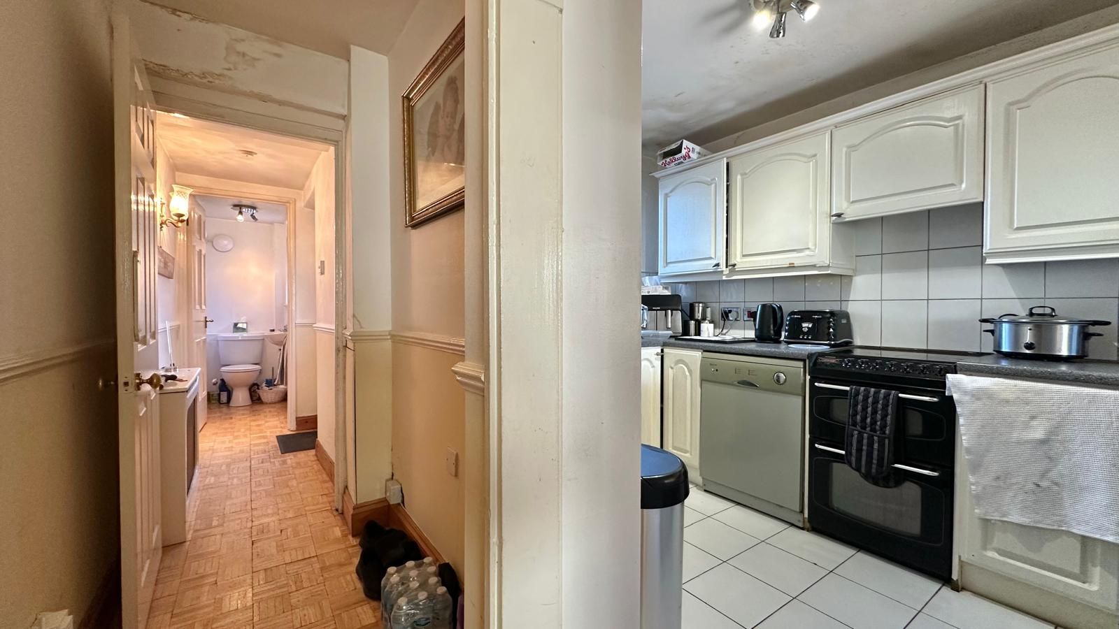 3 bedroom end terraced house For Sale in Coventry - Photograph 7.