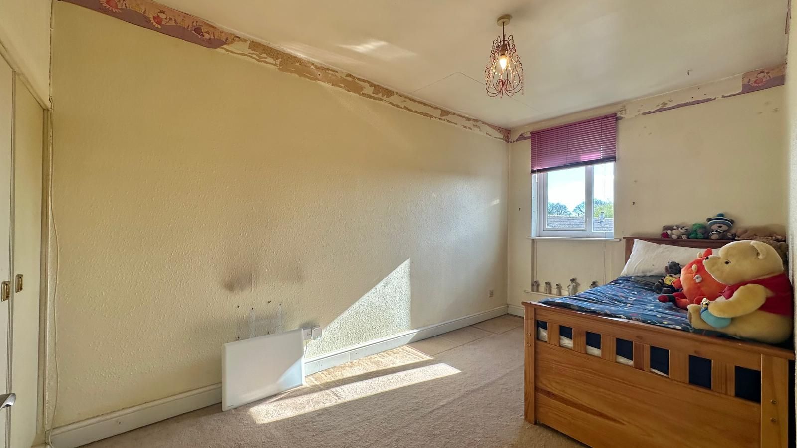 3 bedroom end terraced house For Sale in Coventry - Photograph 11.