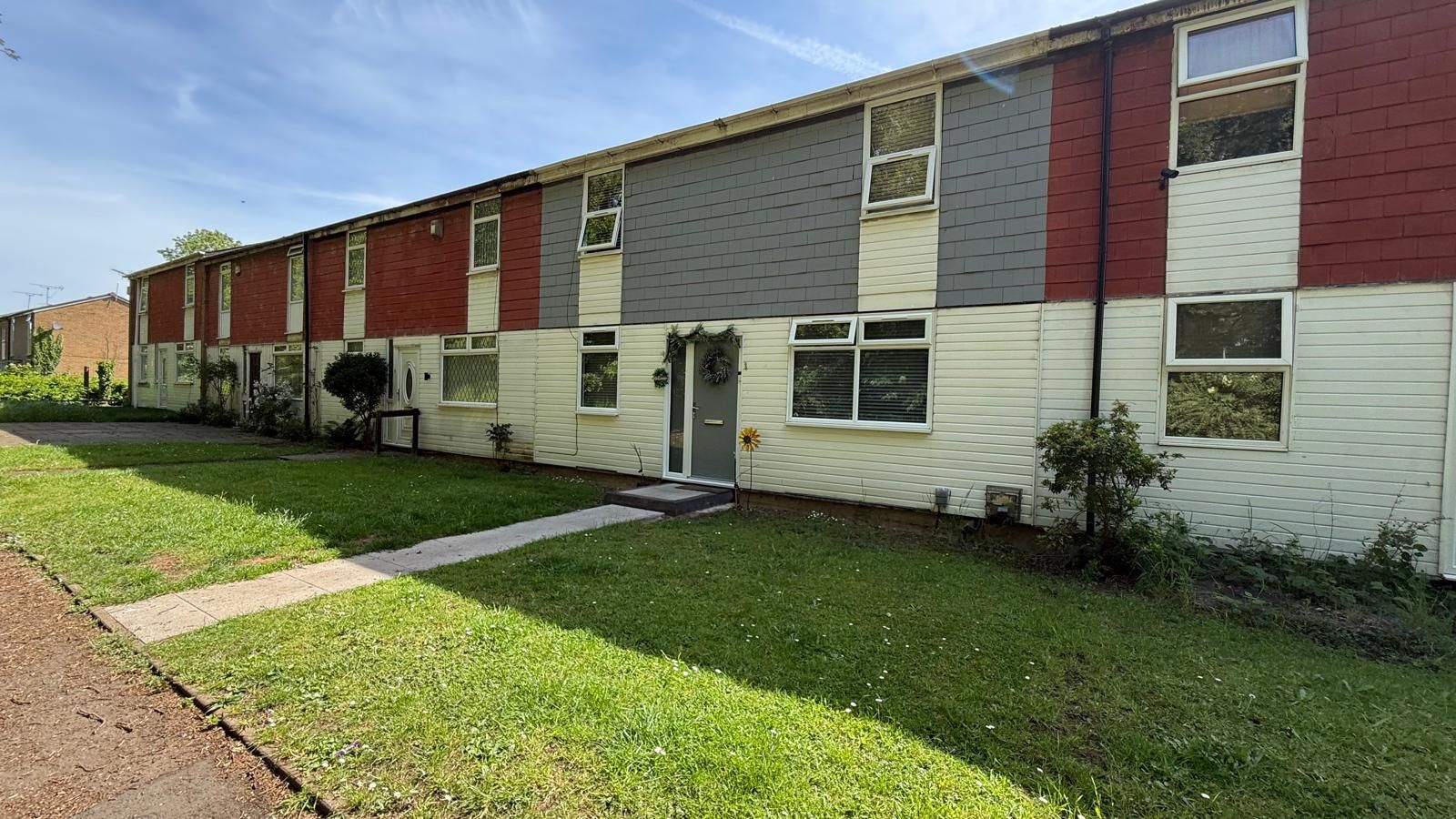 3 bedroom mid terraced house For Sale in Coventry - Property photograph.