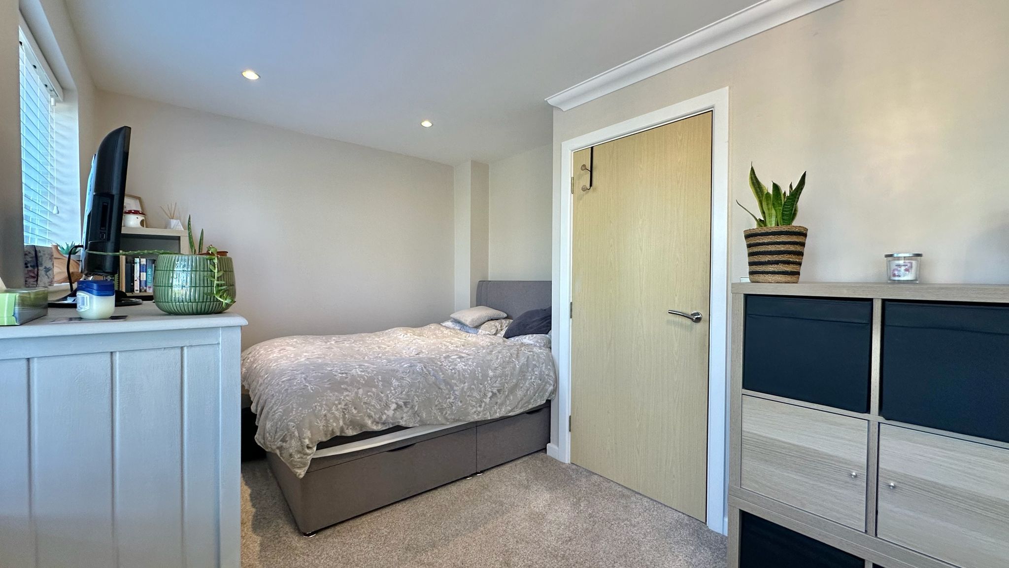 4 bedroom town house For Sale in Coventry - Photograph 18.