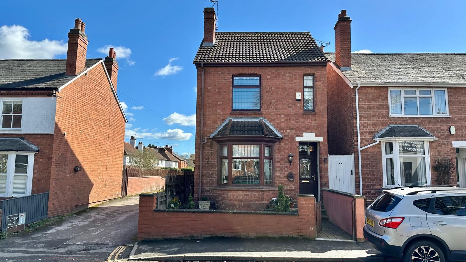 2 bedroom detached house For Sale in Kenilworth - Photograph 1.