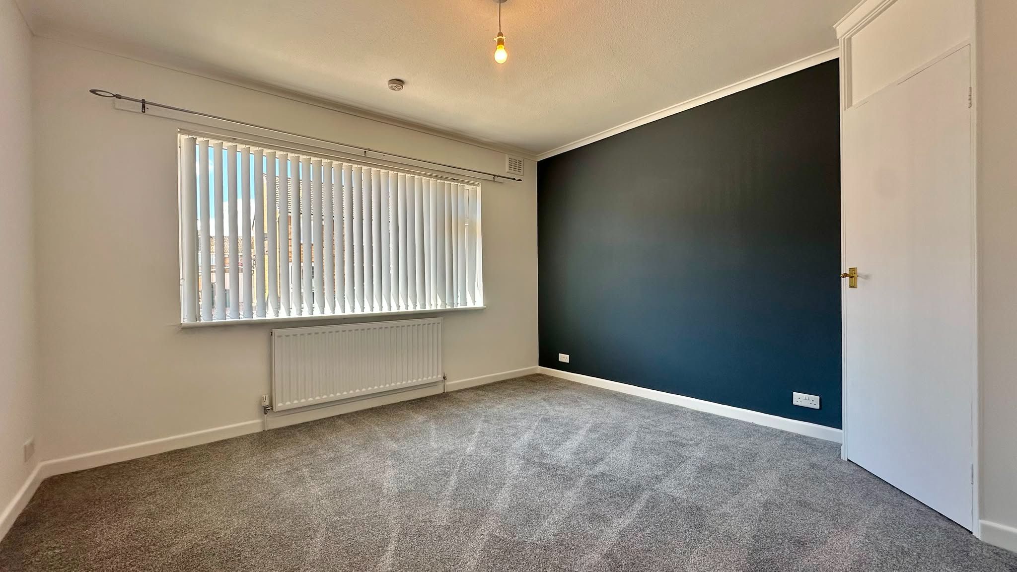1 bedroom semi-detached bungalow To Let in Coventry - Photograph 8.
