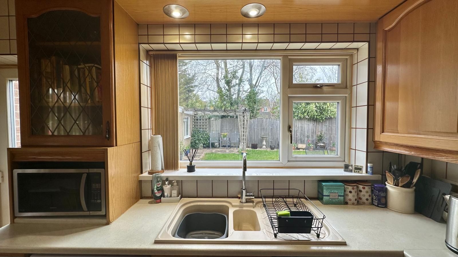 4 bedroom detached house For Sale in Coventry - Photograph 5.