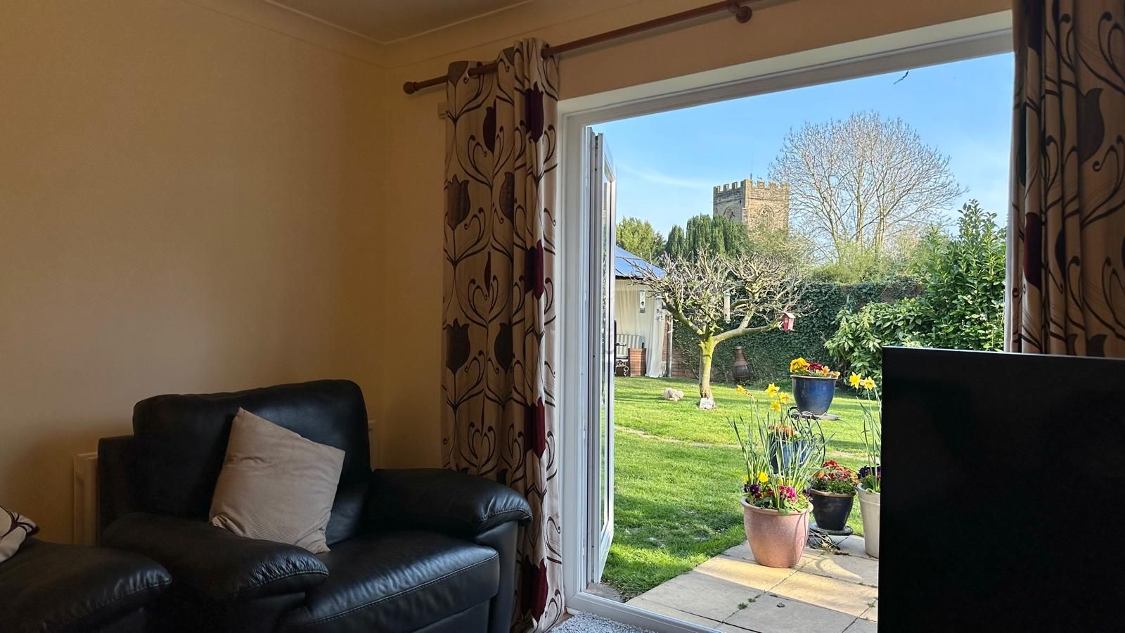 4 bedroom detached house For Sale in Coventry - Photograph 35.