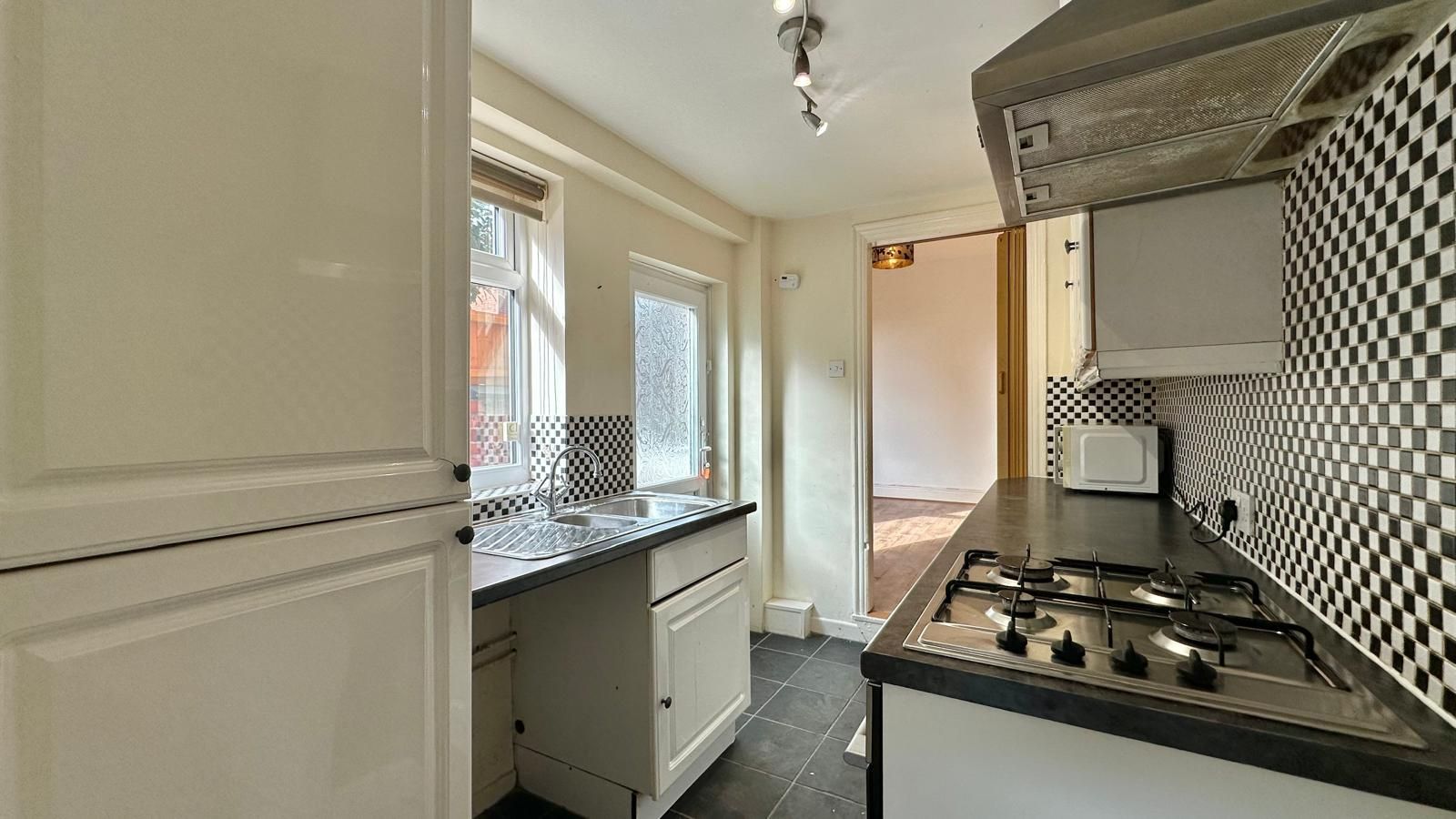 2 bedroom end terraced house For Sale in Coventry - Photograph 7.