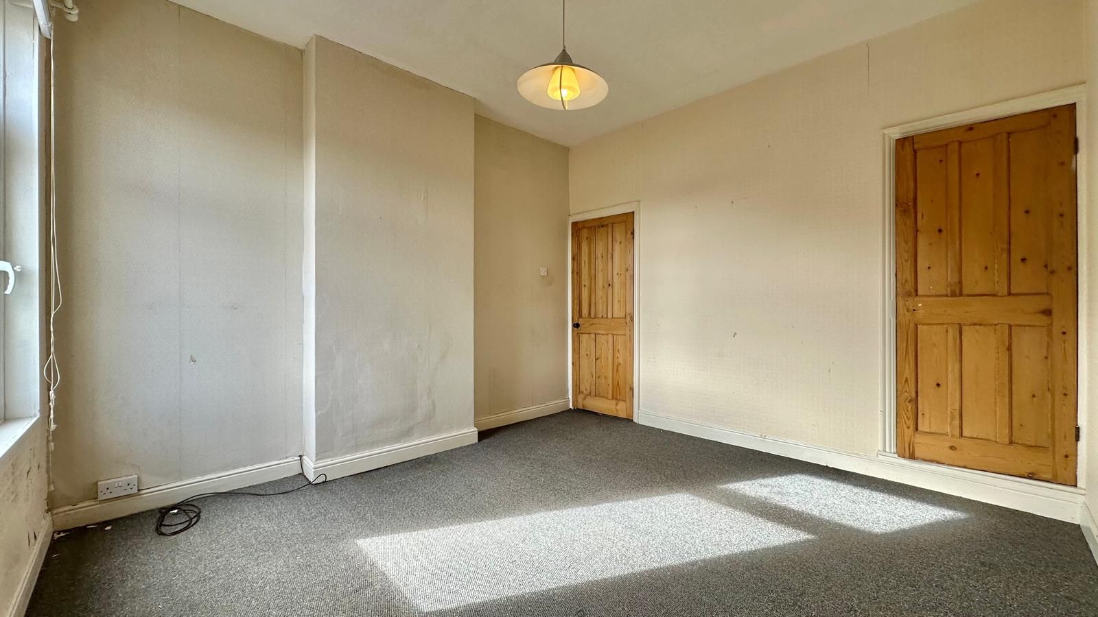 2 bedroom end terraced house For Sale in Coventry - Photograph 13.