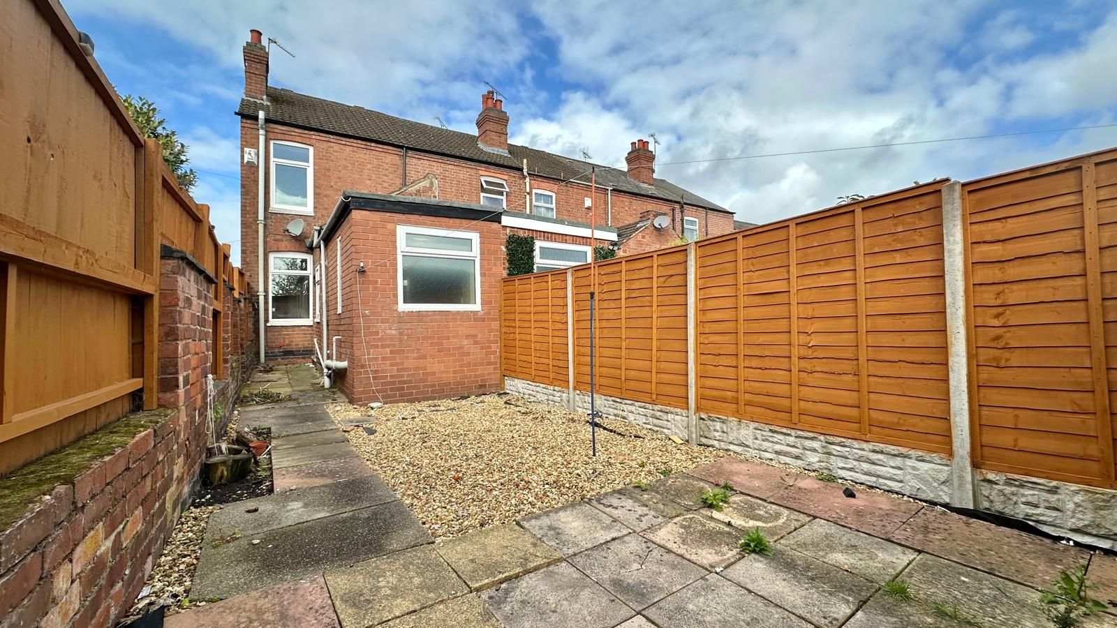 2 bedroom end terraced house For Sale in Coventry - Photograph 15.