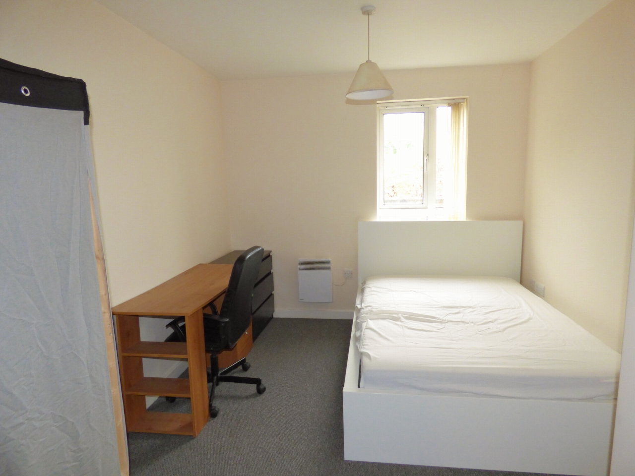 2 bedroom apartment flat/apartment Let Agreed in Coventry - Photograph 5.