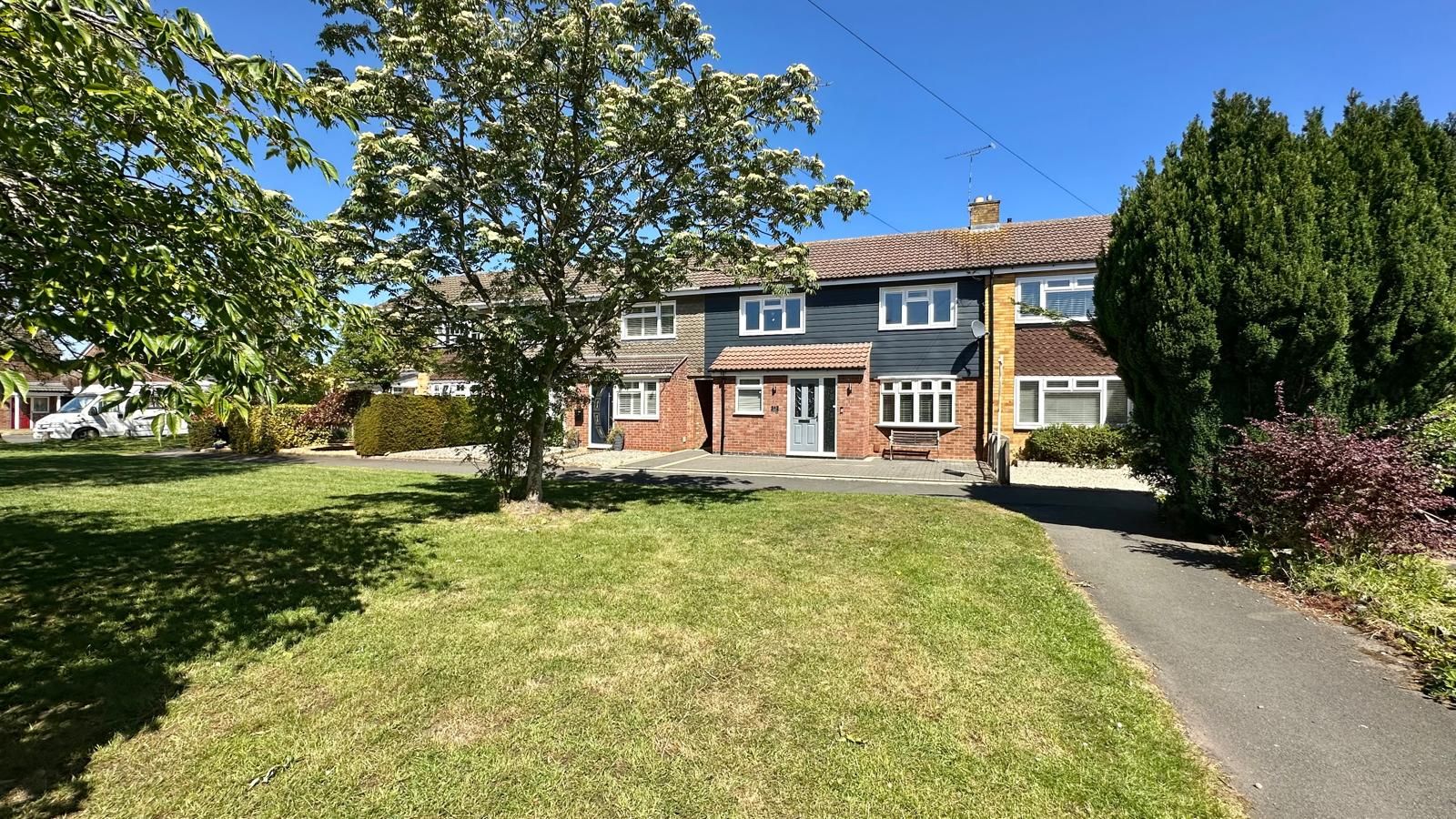 4 bedroom mid terraced house For Sale in Coventry - Photograph 32.