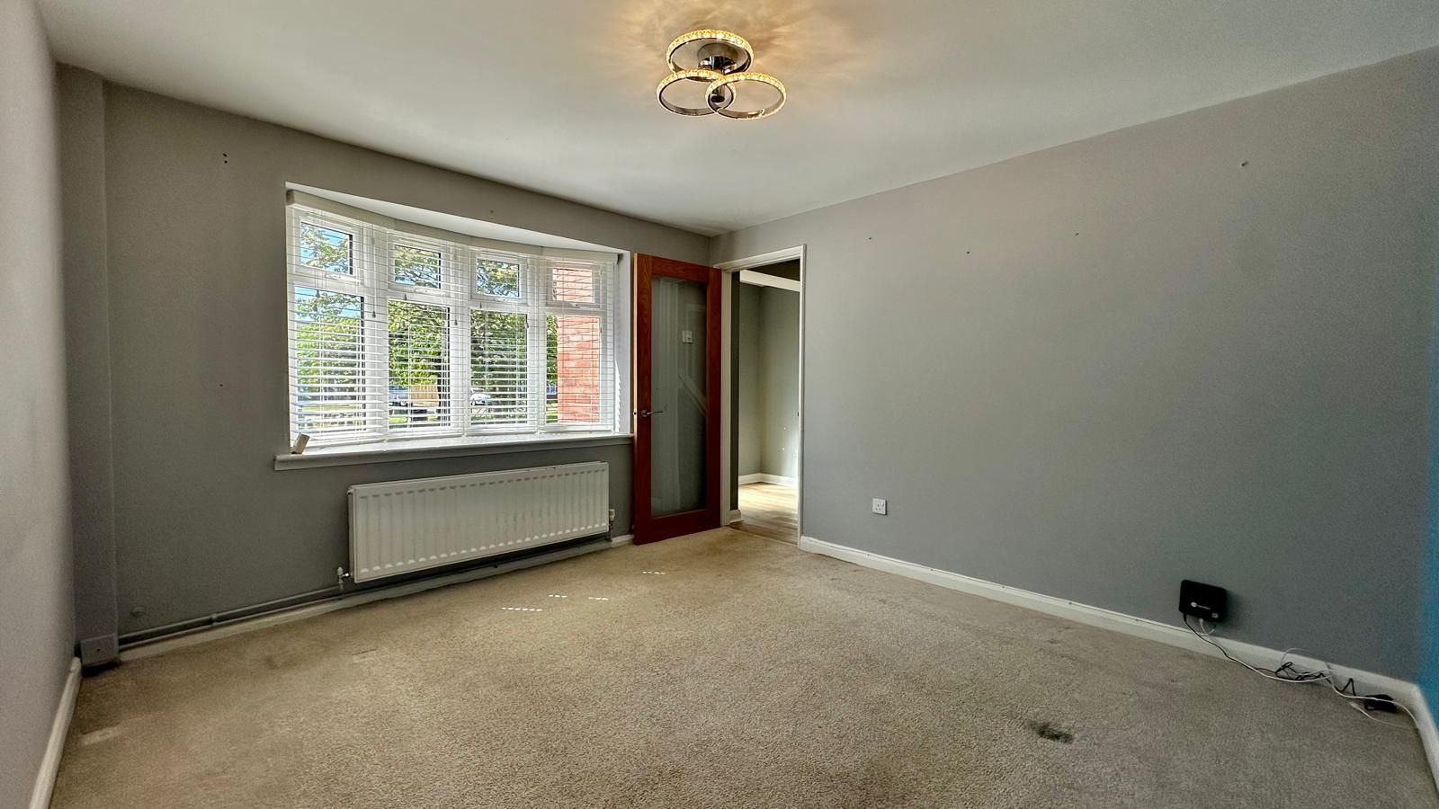 4 bedroom mid terraced house For Sale in Coventry - Photograph 9.