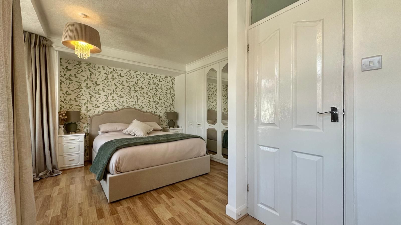 3 bedroom end terraced house For Sale in Coventry - Photograph 14.