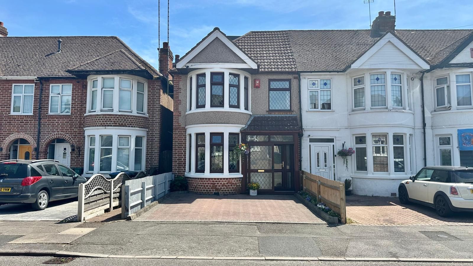 3 bedroom end terraced house For Sale in Coventry - Photograph 1.